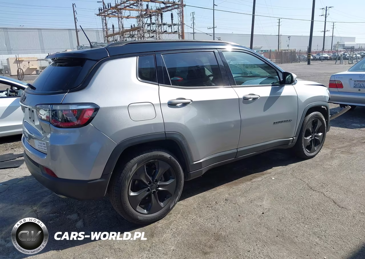 2019 Jeep Compass Altitude Fwd VIN:3C4NJCBB5KT809356 - 4