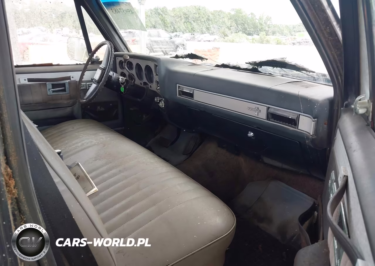 1984 Chevrolet C10 VIN:1GCCC14H3EF348826 - 5