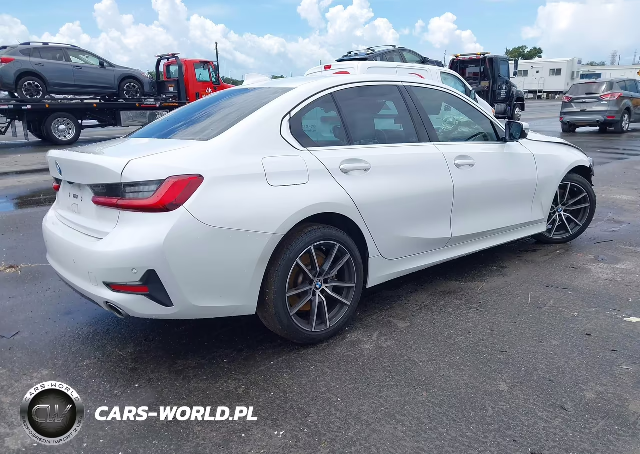 2019 BMW 330I VIN:WBA5R1C5XKAJ99545 - 4