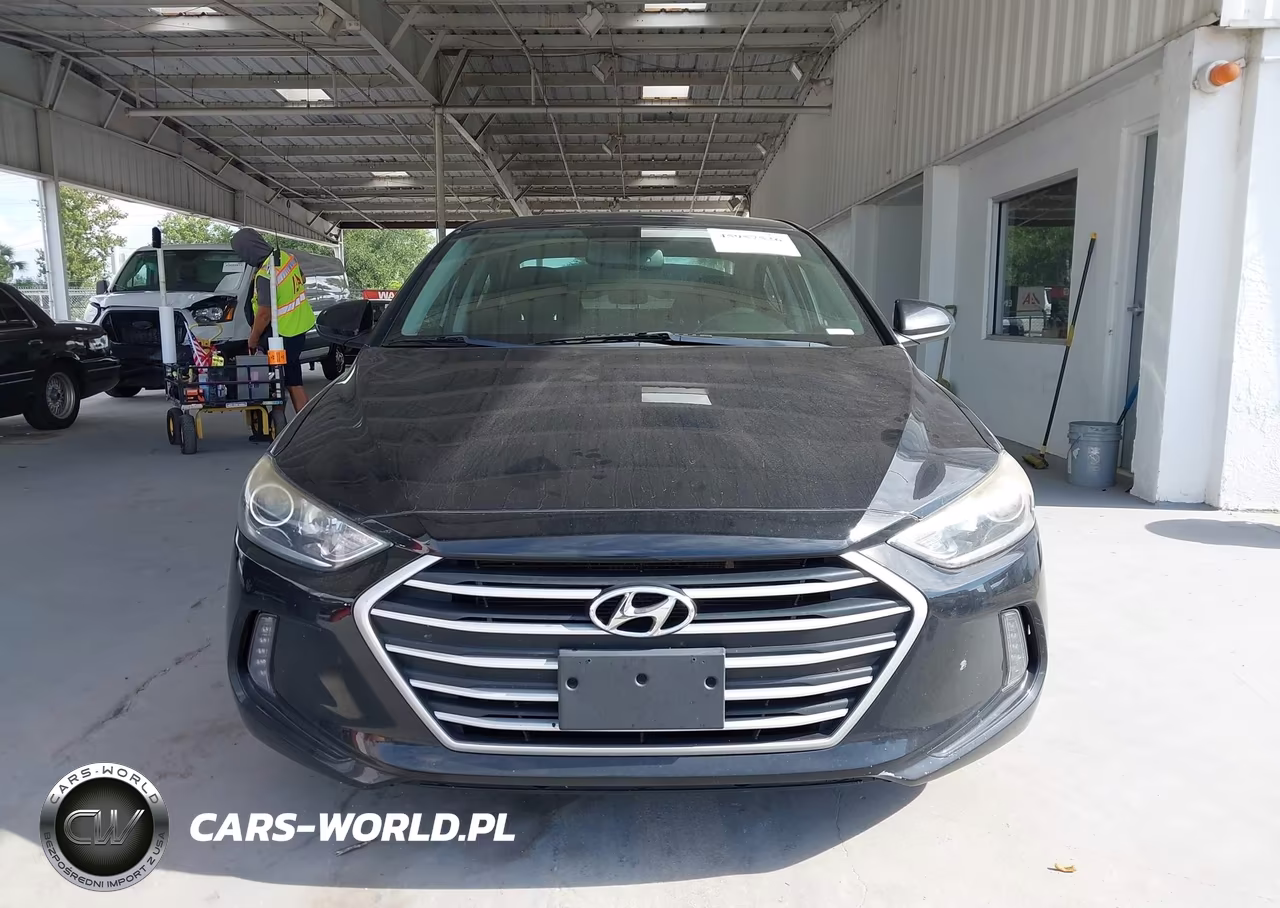 2018 Hyundai Elantra Value Edition VIN:5NPD84LF5JH299099 - 12