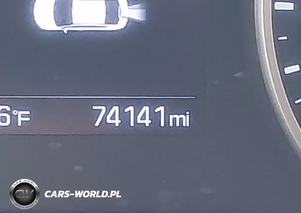 2018 Hyundai Elantra Value Edition VIN:5NPD84LF5JH299099 - 15
