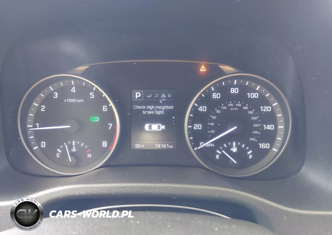 2018 Hyundai Elantra Value Edition VIN:5NPD84LF5JH299099 - 7