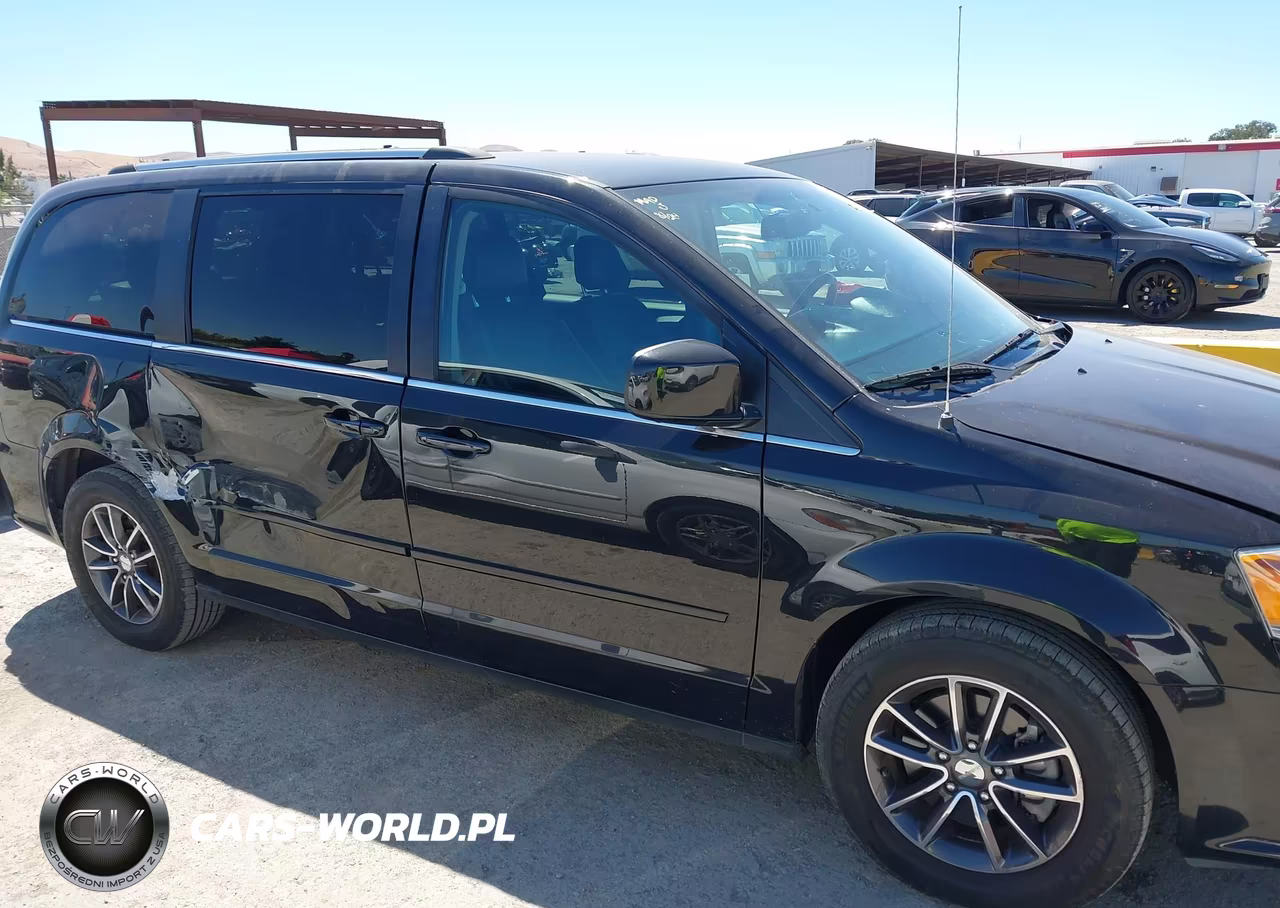 2017 Dodge Grand Caravan Sxt VIN:2C4RDGCG4HR857808 - 13
