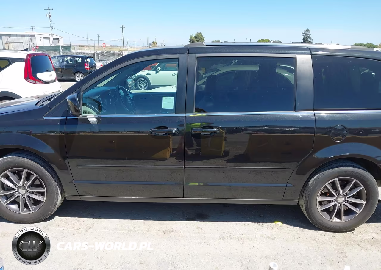 2017 Dodge Grand Caravan Sxt VIN:2C4RDGCG4HR857808 - 14