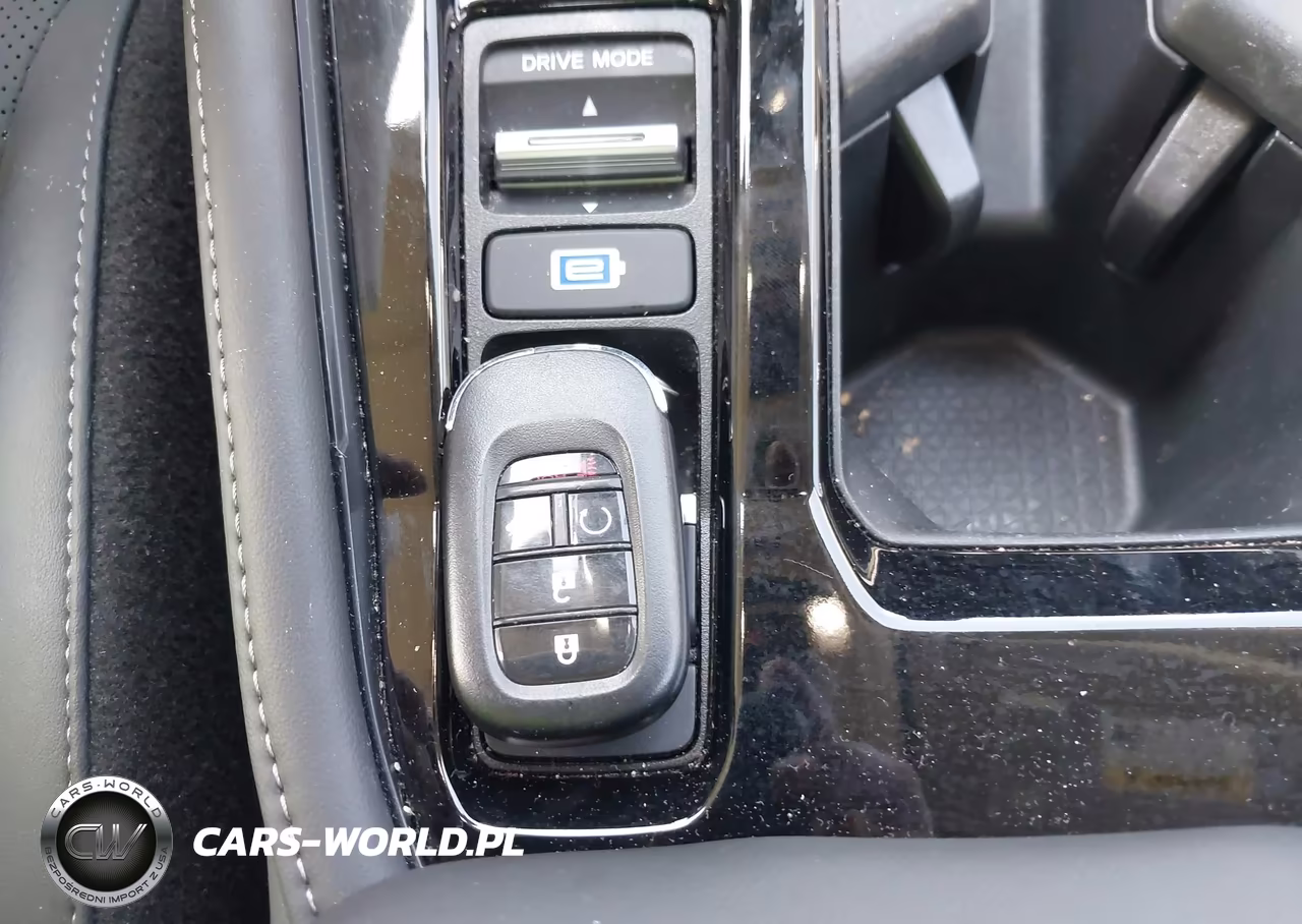 2024 Honda Accord Hybrid Touring VIN:1HGCY2F83RA057431 - 11