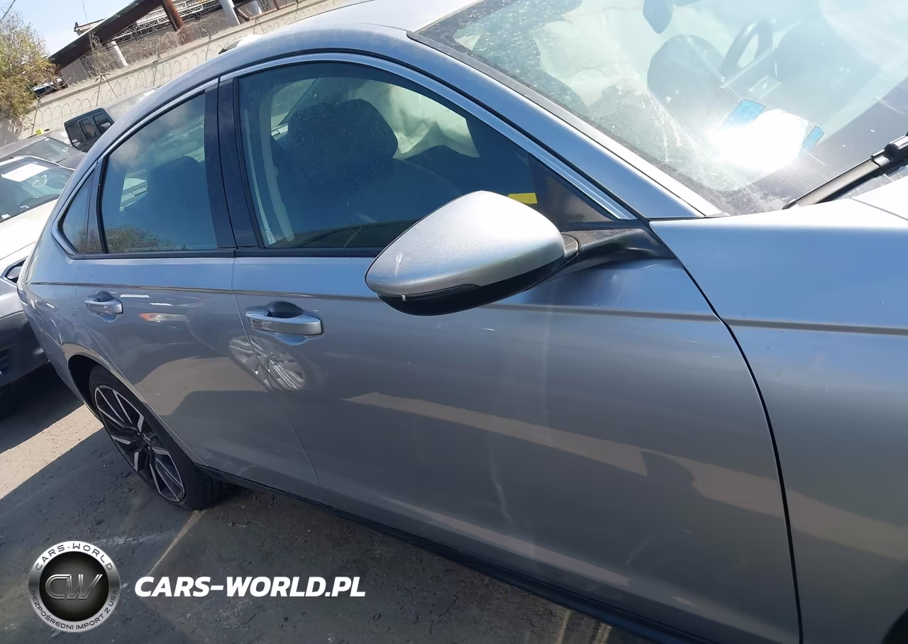2024 Honda Accord Hybrid Touring VIN:1HGCY2F83RA057431 - 14