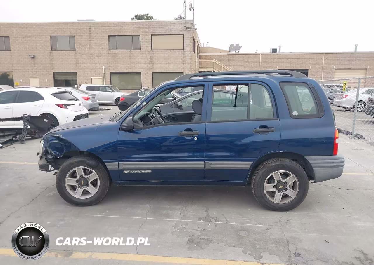 2002 Chevrolet Tracker Hard Top Base VIN:2CNBE13C526938054 - 16