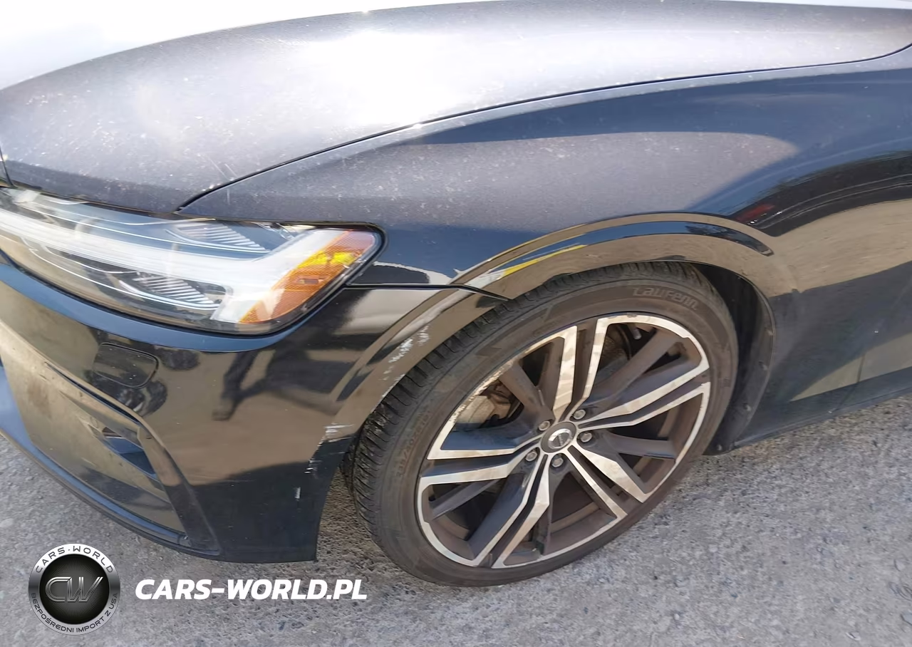 2019 Volvo S60 T6 R-Design VIN:7JRA22TM6KG006034 - 17