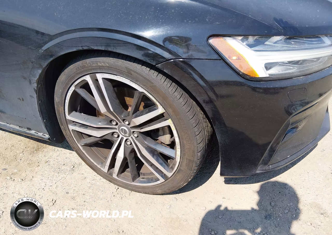 2019 Volvo S60 T6 R-Design VIN:7JRA22TM6KG006034 - 6