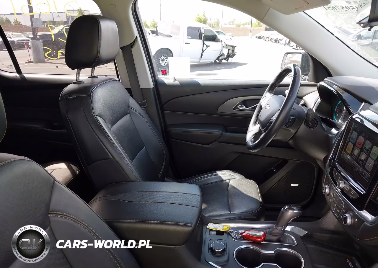 2019 Chevrolet Traverse Premier VIN:1GNEVKKW0KJ175163 - 5