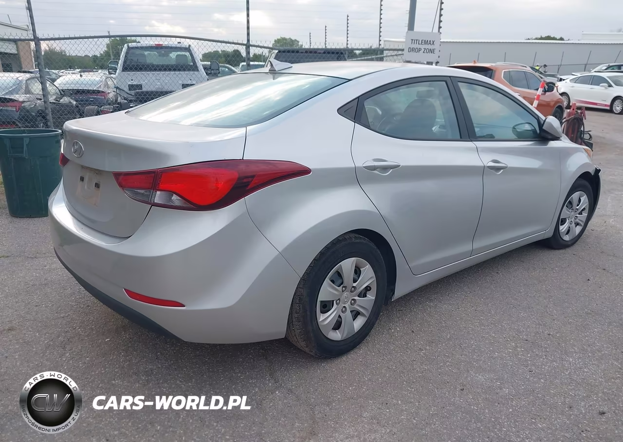 2016 Hyundai Elantra Se VIN:5NPDH4AE1GH718892 - 4