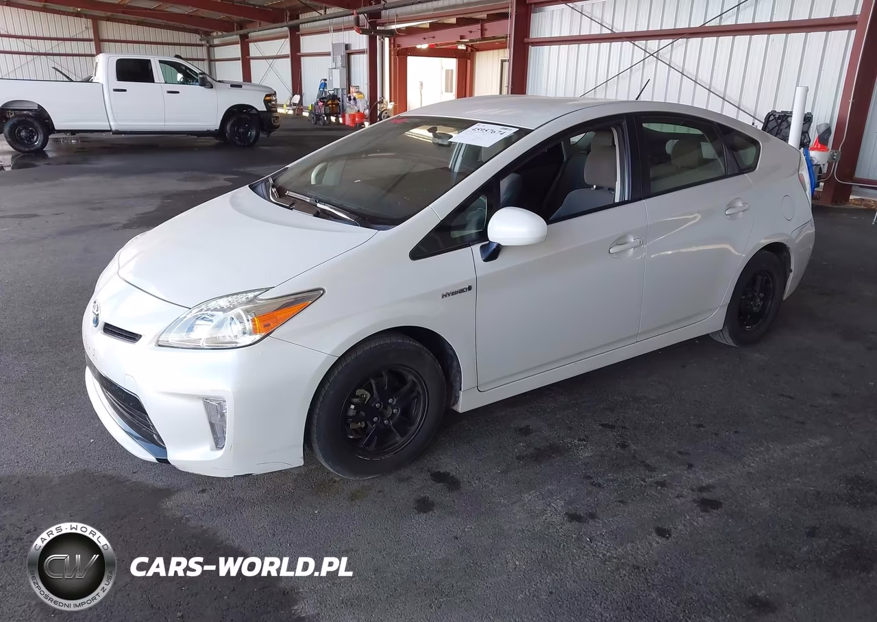 2015 Toyota Prius Two VIN:JTDKN3DU3F1984725 - 2