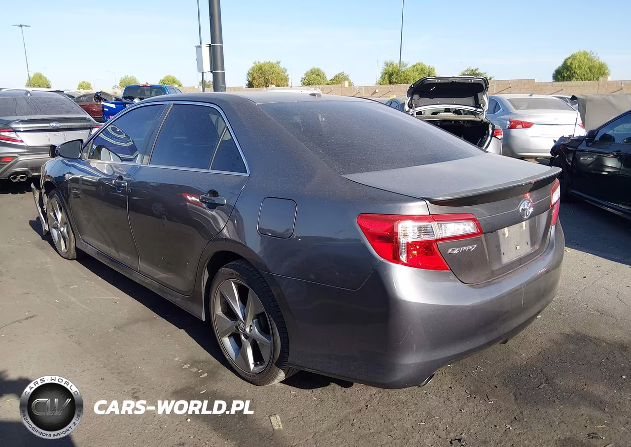 2014 Toyota Camry Se V6 VIN:4T1BK1FK6EU552809 - 3