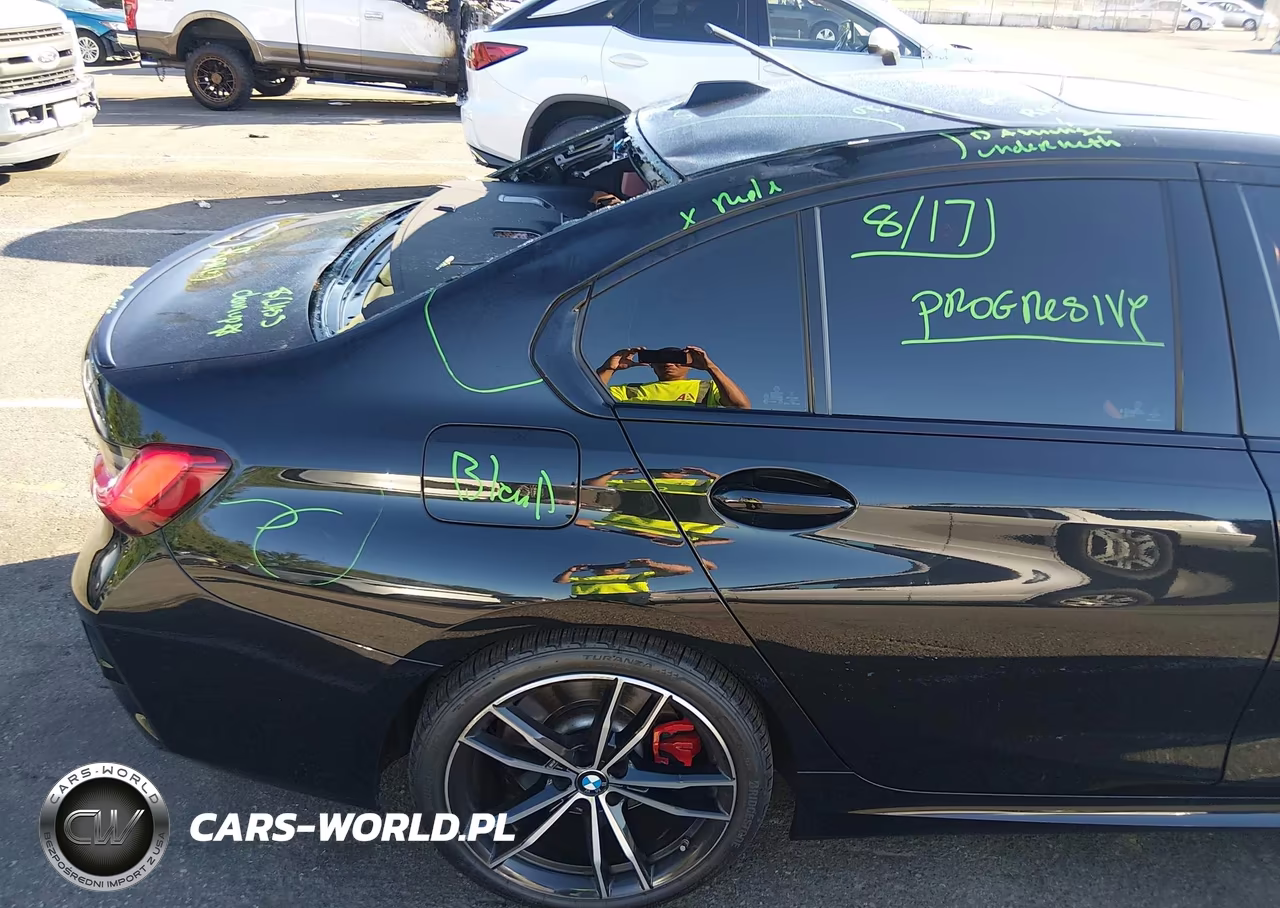2023 BMW 3 Series 330I xDrive VIN:3MW89FF03P8D02754 - 18