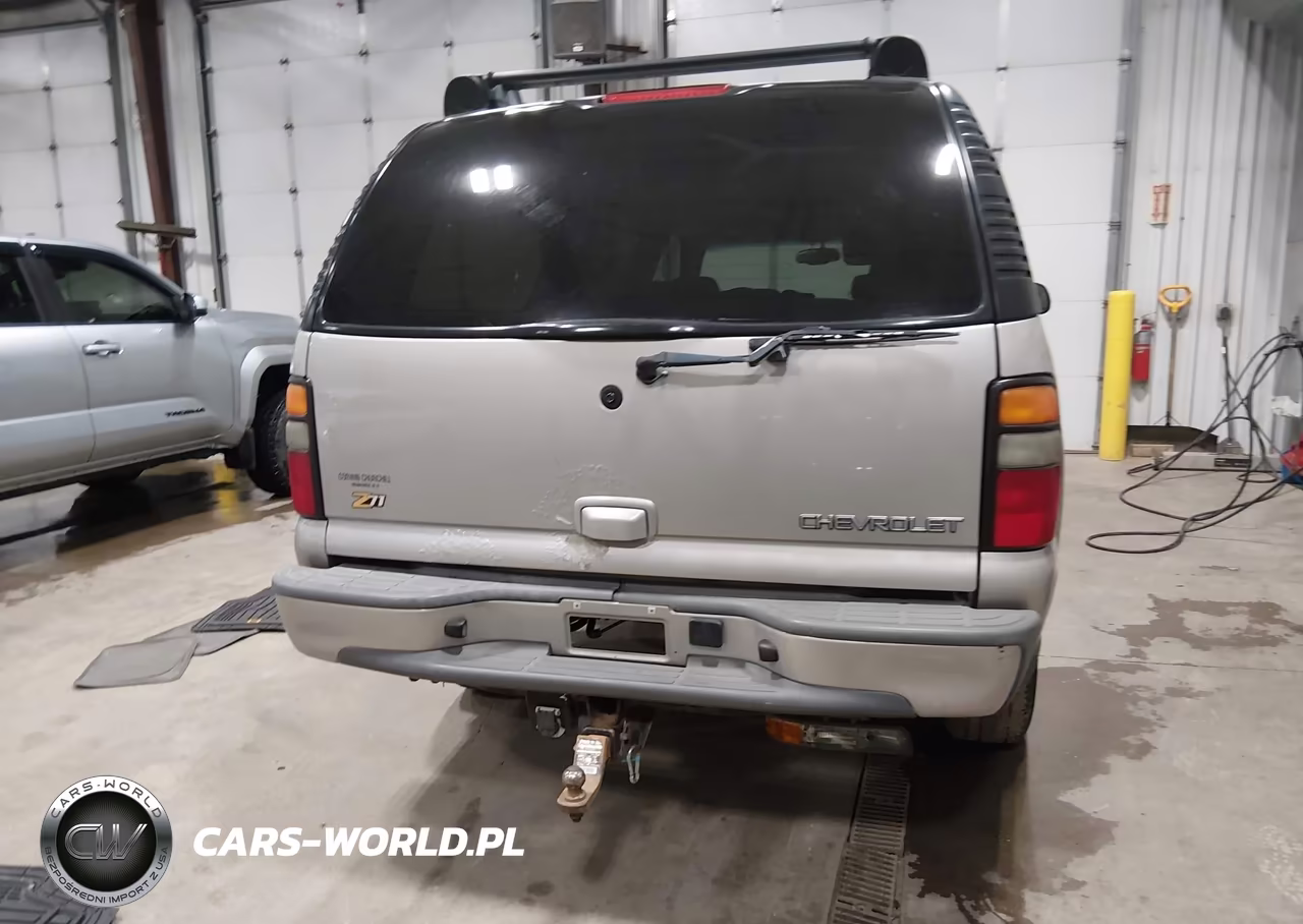 2004 Chevrolet Suburban 1500 Z71 VIN:3GNFK16Z84G208524 - 16