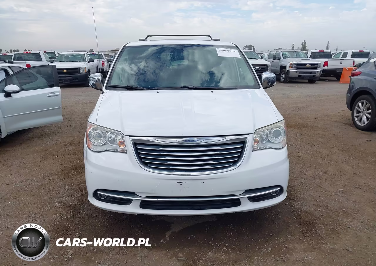 2016 Chrysler Town & Country Limited Platinum VIN:2C4RC1GG8GR261495 - 12