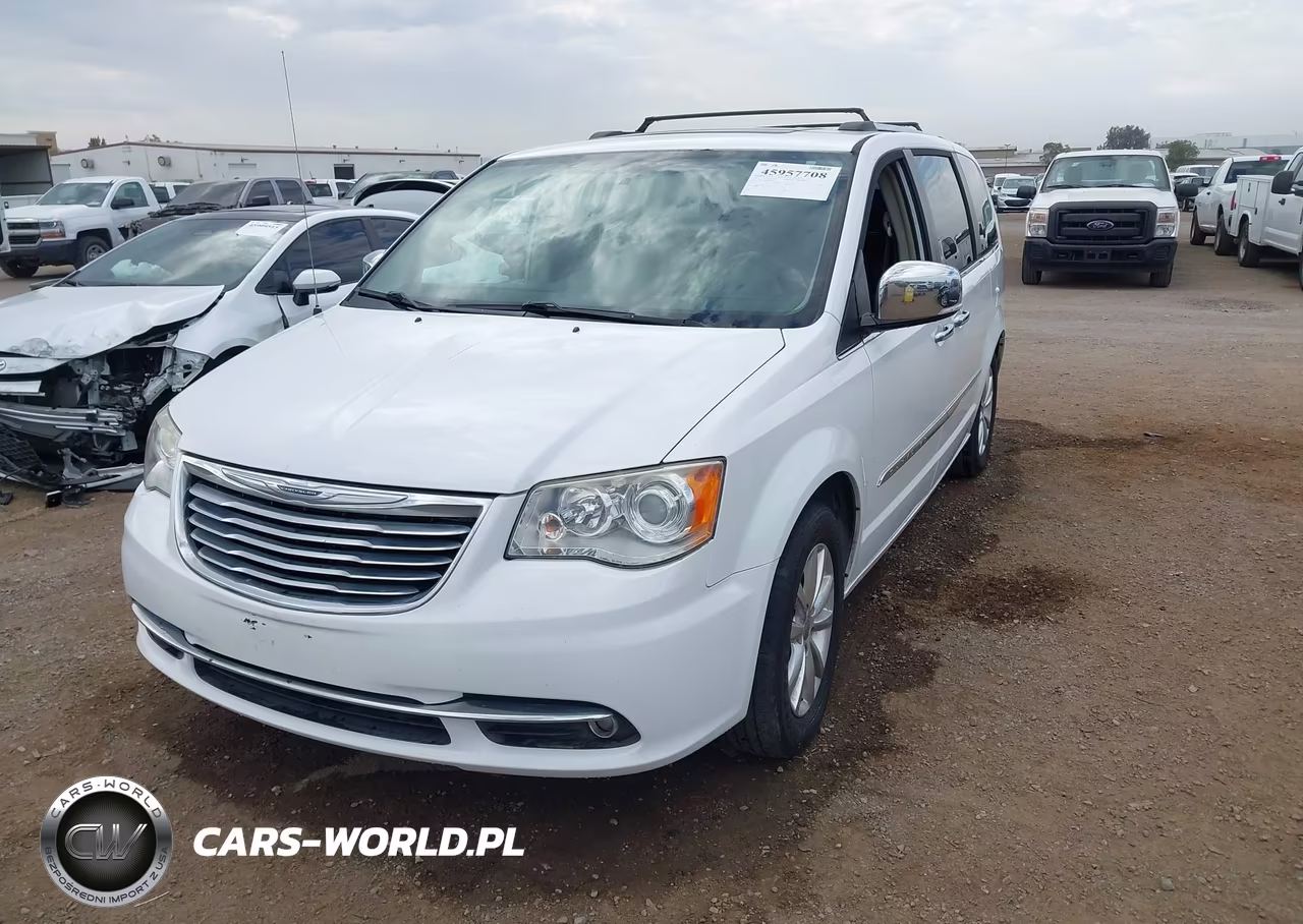 2016 Chrysler Town & Country Limited Platinum VIN:2C4RC1GG8GR261495 - 6