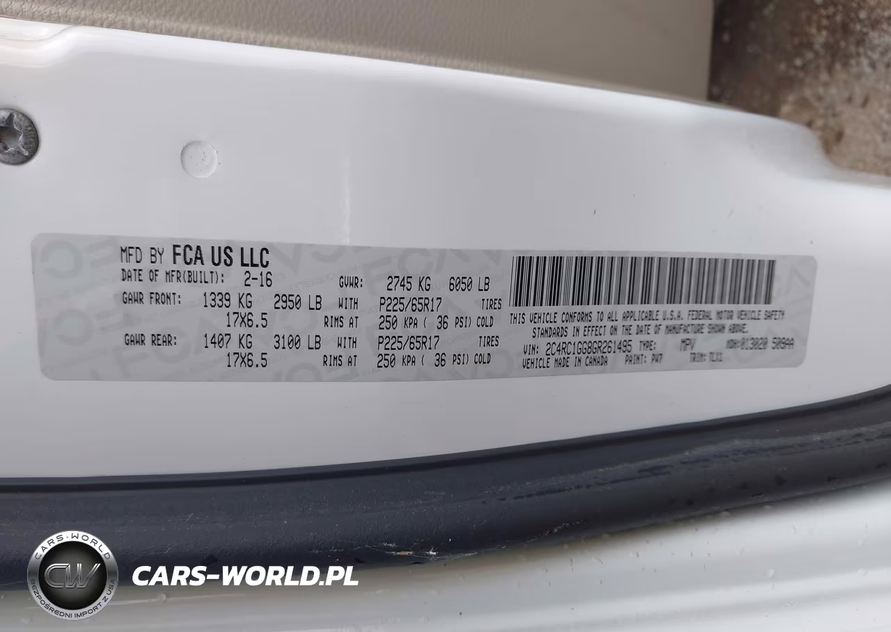 2016 Chrysler Town & Country Limited Platinum VIN:2C4RC1GG8GR261495 - 9