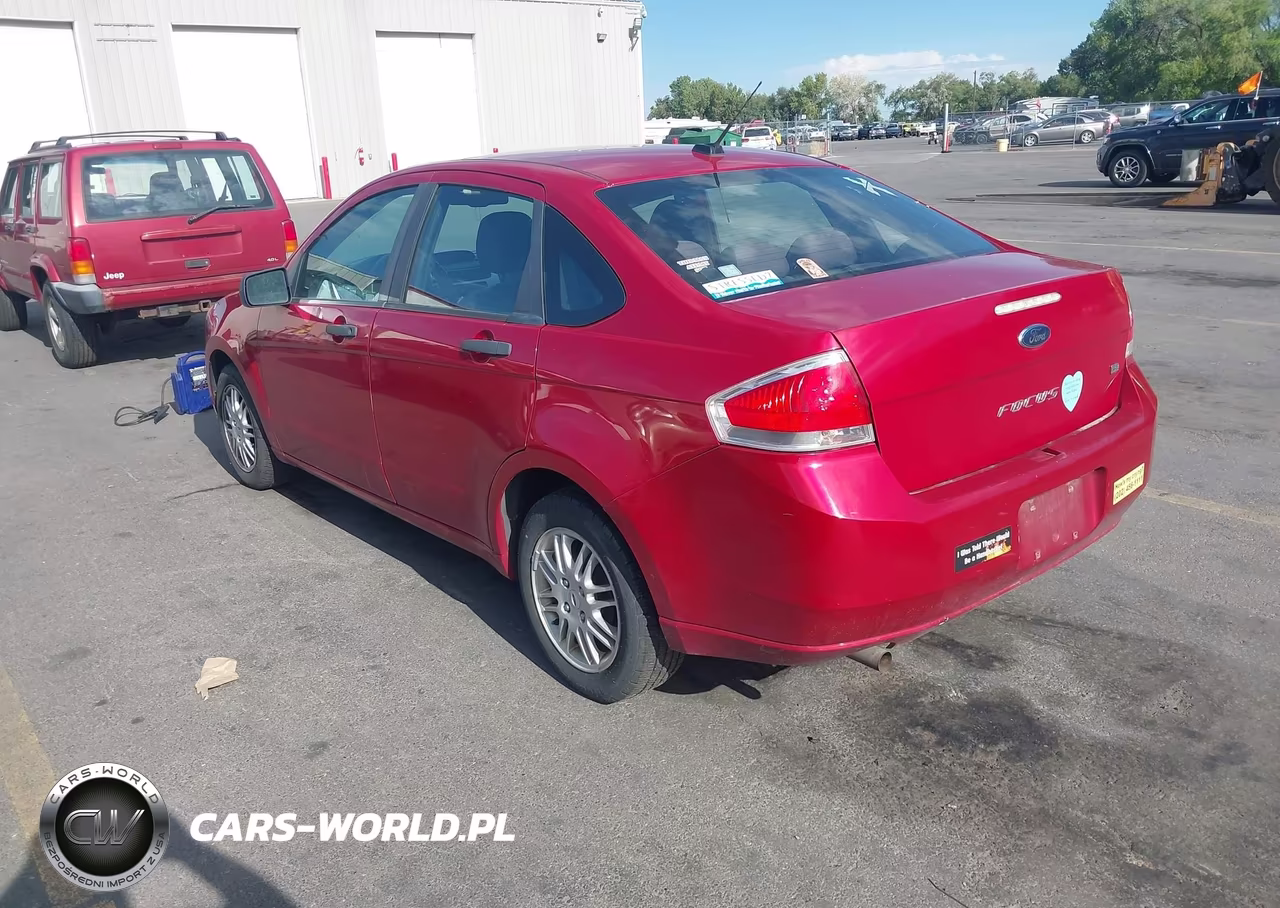2011 Ford Focus Se VIN:1FAHP3FNXBW103855 - 3