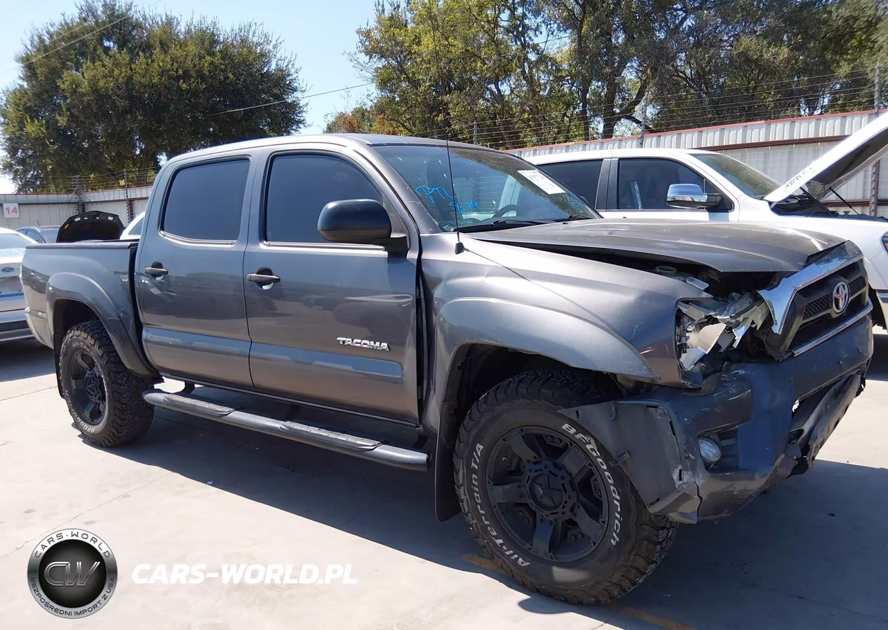 2015 Toyota Tacoma Prerunner V6 VIN:5TFJU4GNXFX070817 - 13