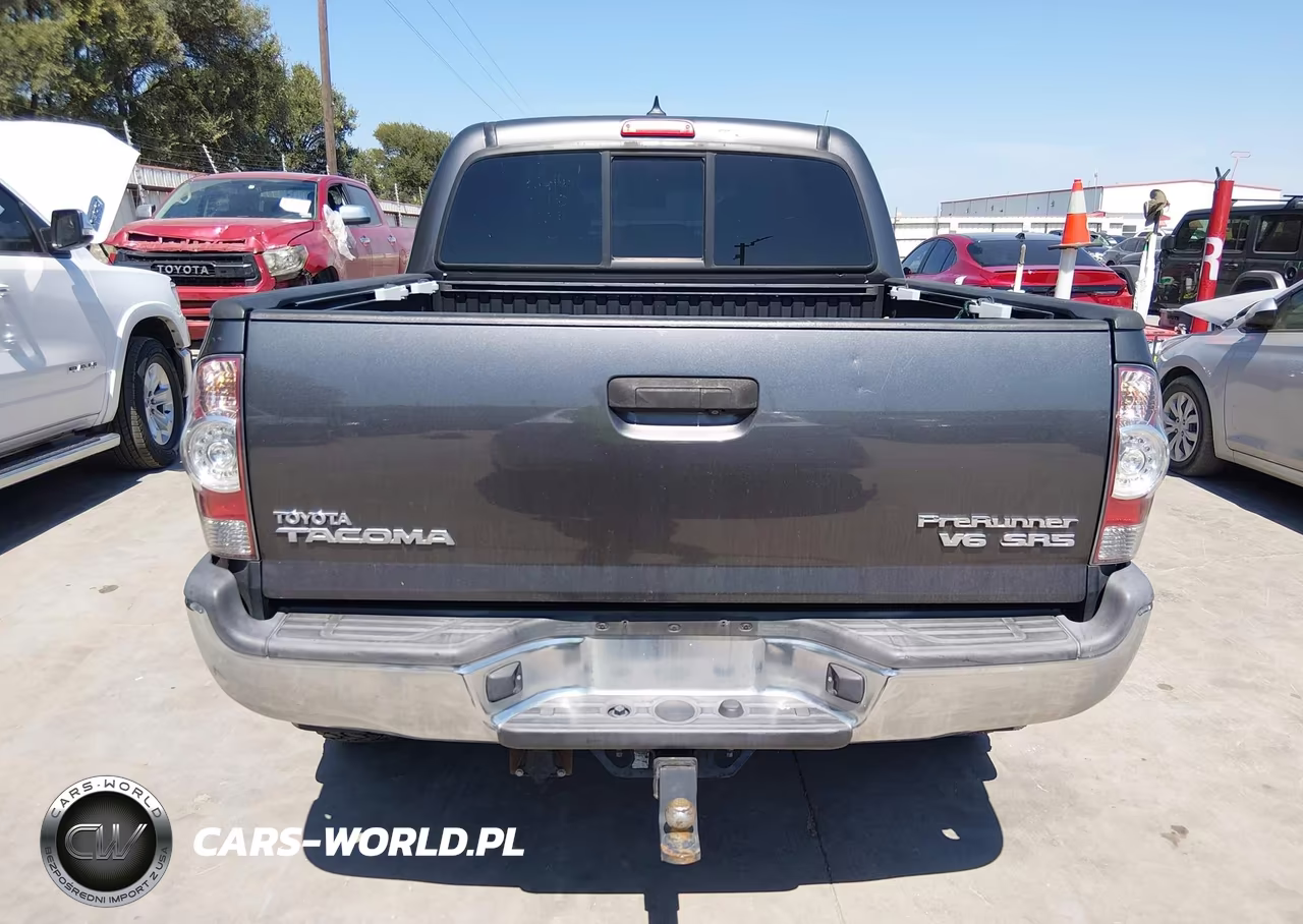 2015 Toyota Tacoma Prerunner V6 VIN:5TFJU4GNXFX070817 - 16