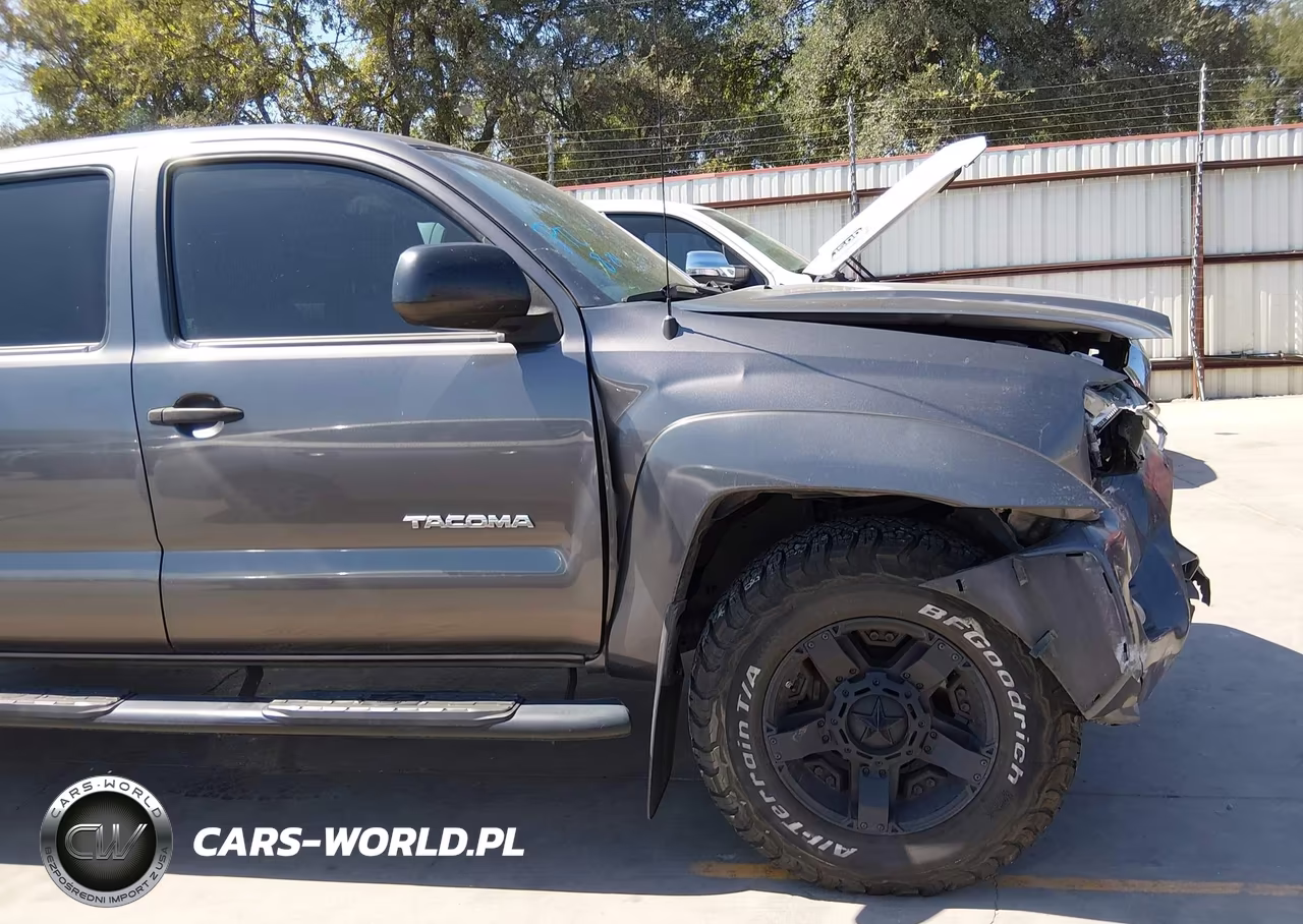 2015 Toyota Tacoma Prerunner V6 VIN:5TFJU4GNXFX070817 - 17