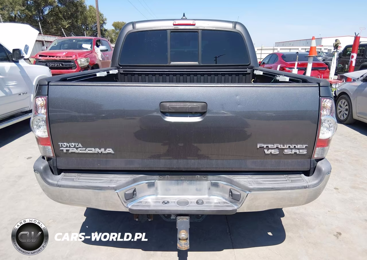 2015 Toyota Tacoma Prerunner V6 VIN:5TFJU4GNXFX070817 - 18