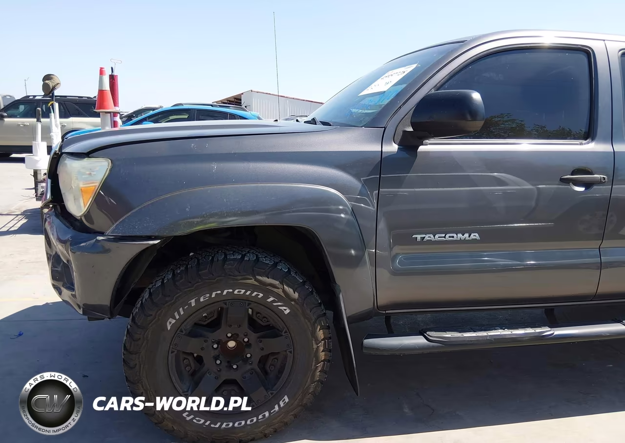 2015 Toyota Tacoma Prerunner V6 VIN:5TFJU4GNXFX070817 - 19