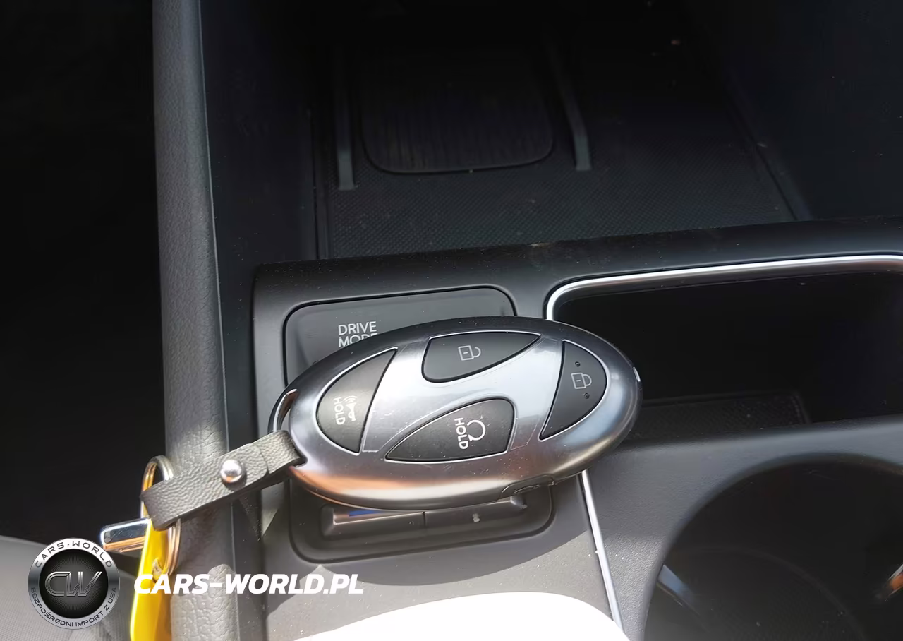 2026 Hyundai Sonata Sel Sport VIN:KMHL64JA5TA590720 - 11