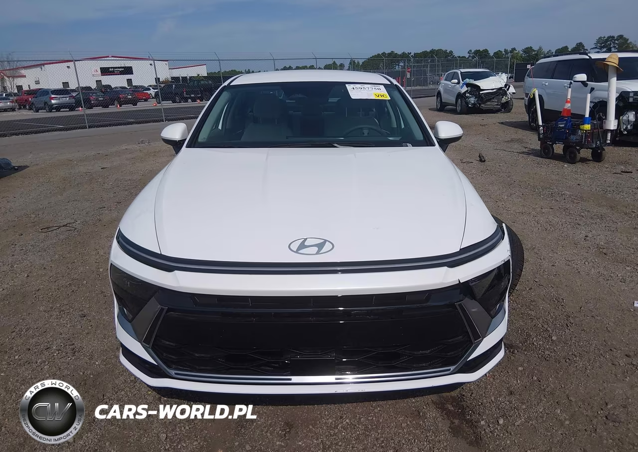 2026 Hyundai Sonata Sel Sport VIN:KMHL64JA5TA590720 - 12