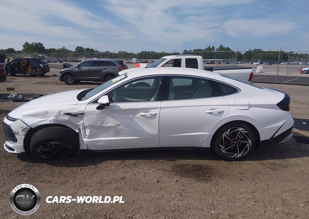 2026 Hyundai Sonata Sel Sport VIN:KMHL64JA5TA590720 - 14