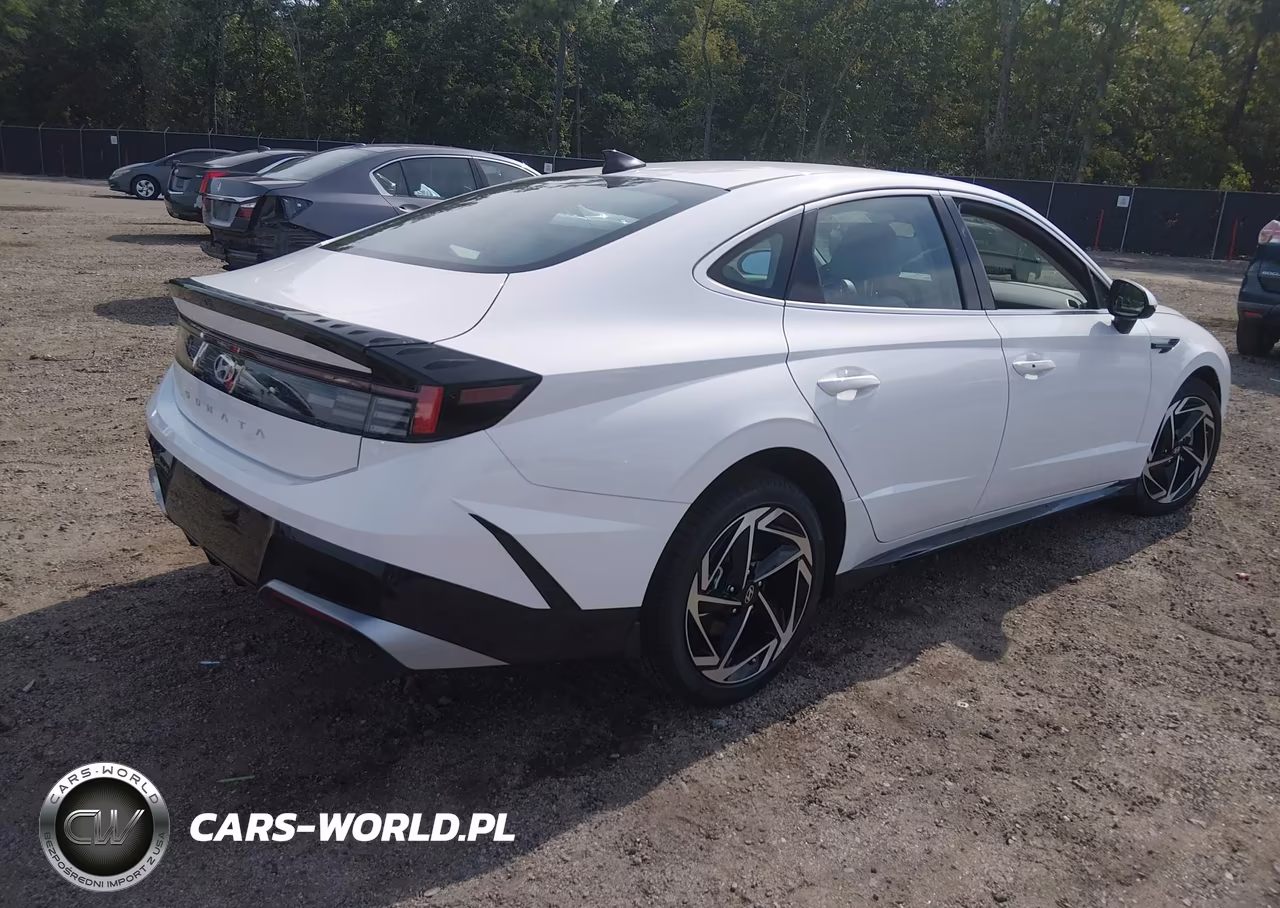 2026 Hyundai Sonata Sel Sport VIN:KMHL64JA5TA590720 - 4