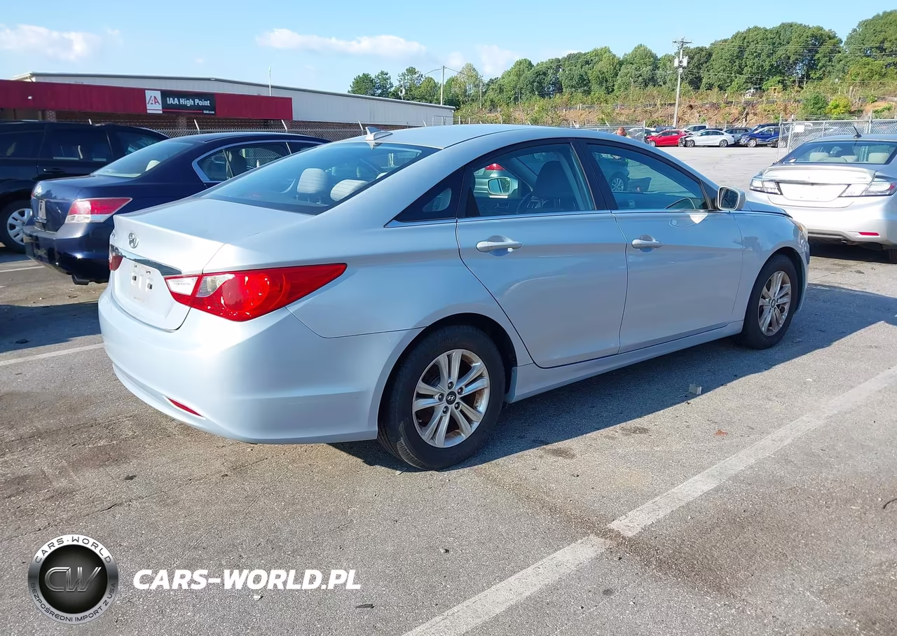 2013 Hyundai Sonata Gls VIN:5NPEB4AC8DH774456 - 4