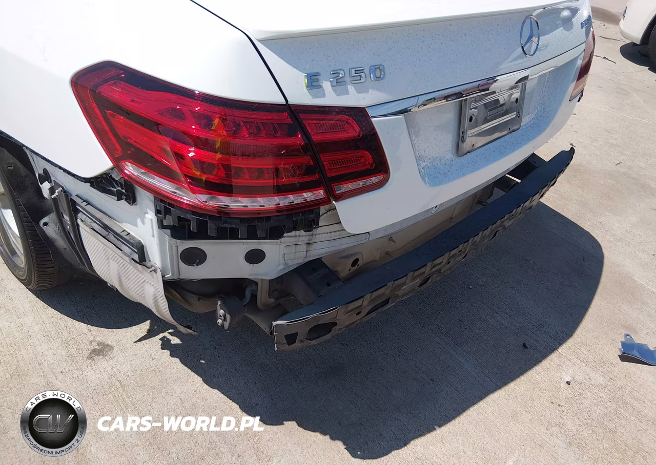 2014 Mercedes-Benz E 250 Bluetec 4Matic VIN:WDDHF9HBXEA985278 - 17