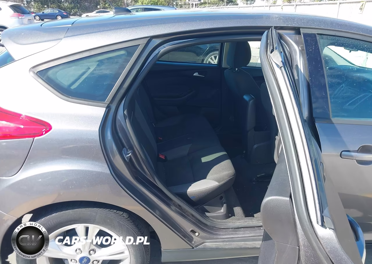 2013 Ford Focus Se VIN:1FADP3K20DL363390 - 8