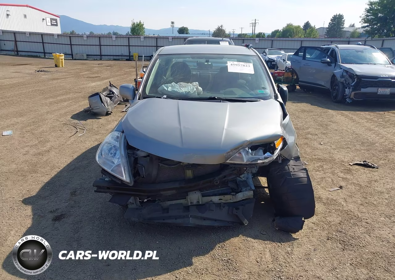 2010 Nissan Versa 1.8Sl VIN:3N1BC1AP0AL468285 - 13
