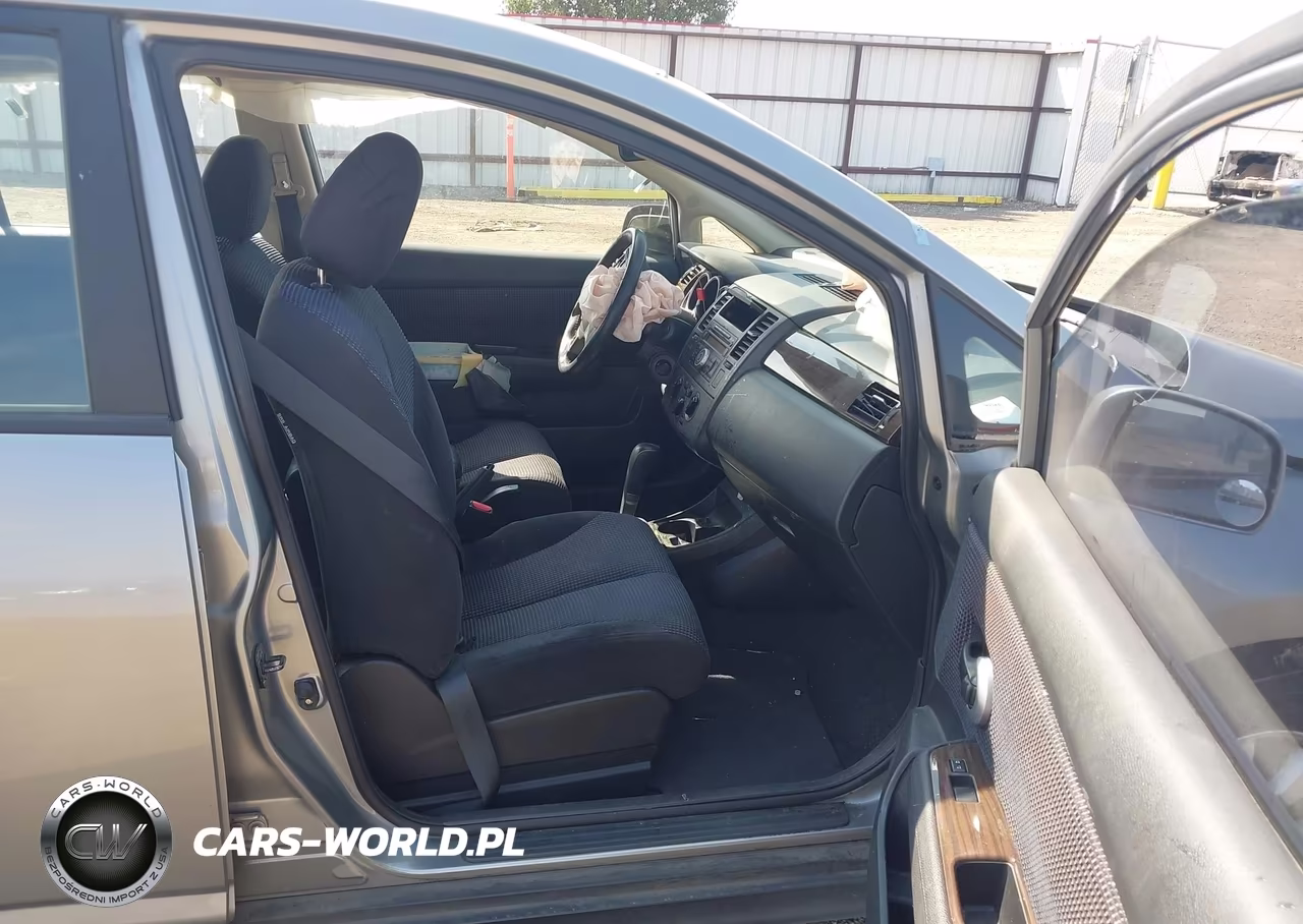 2010 Nissan Versa 1.8Sl VIN:3N1BC1AP0AL468285 - 5