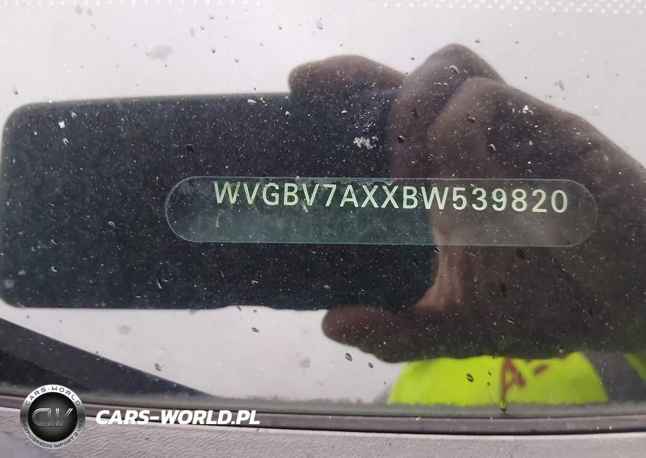2011 Volkswagen Tiguan S VIN:WVGBV7AXXBW539820 - 11