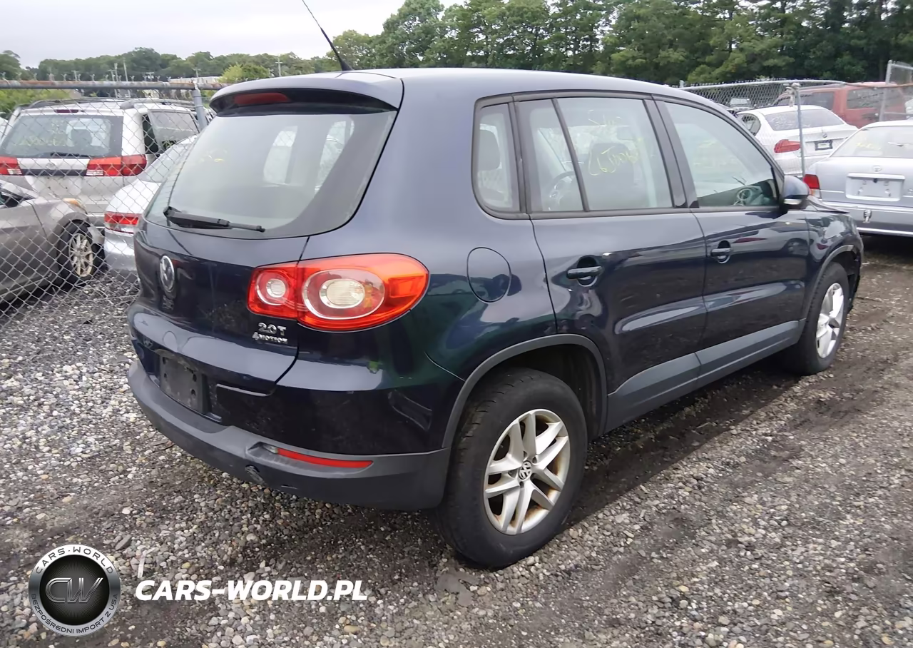 2011 Volkswagen Tiguan S VIN:WVGBV7AXXBW539820 - 4