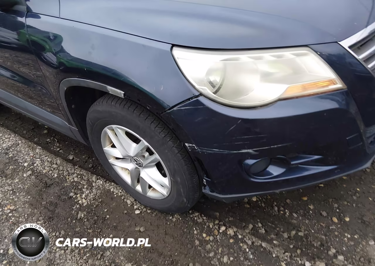2011 Volkswagen Tiguan S VIN:WVGBV7AXXBW539820 - 6