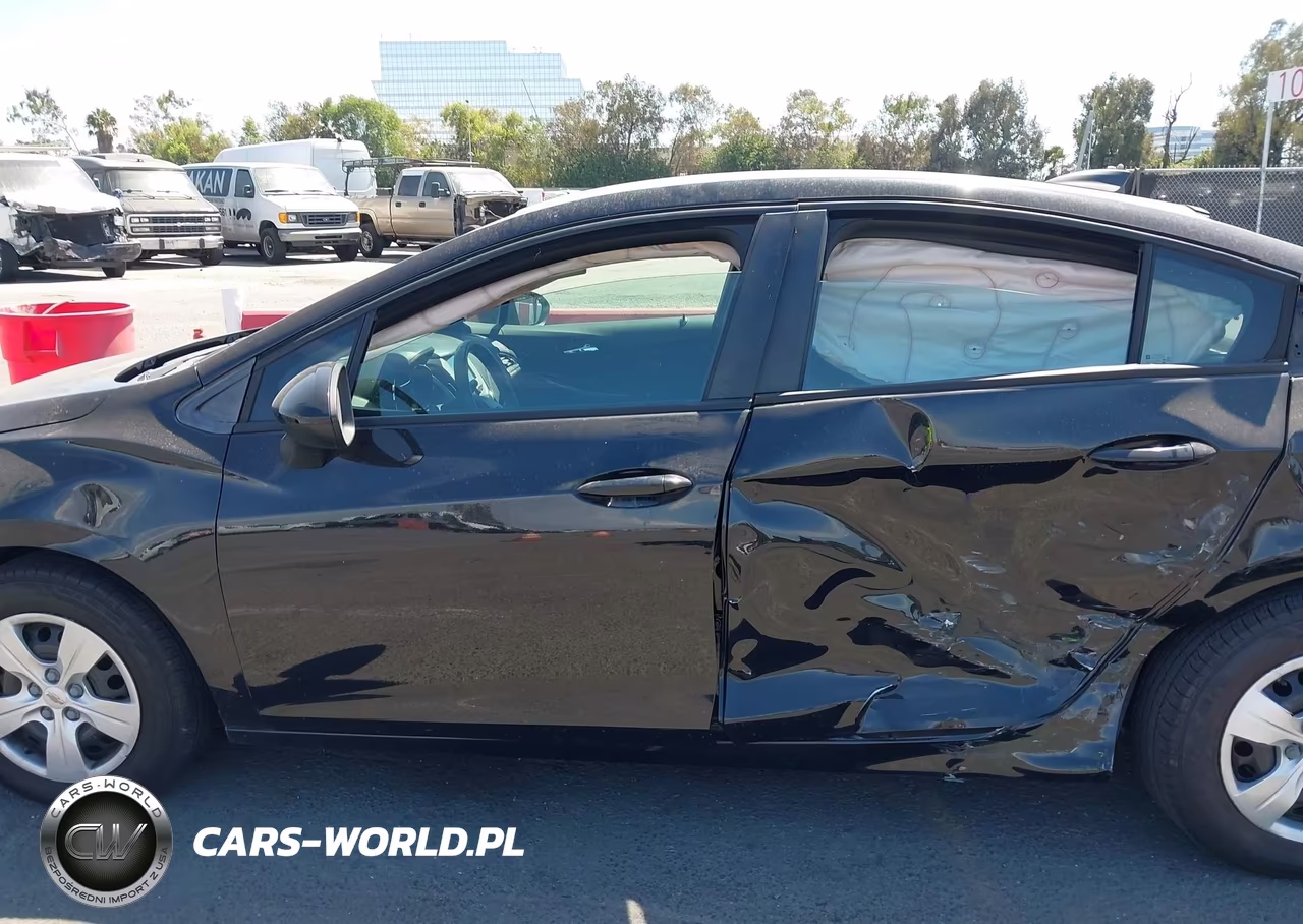 2018 Chevrolet Cruze Ls Auto VIN:1G1BC5SM1J7190180 - 14