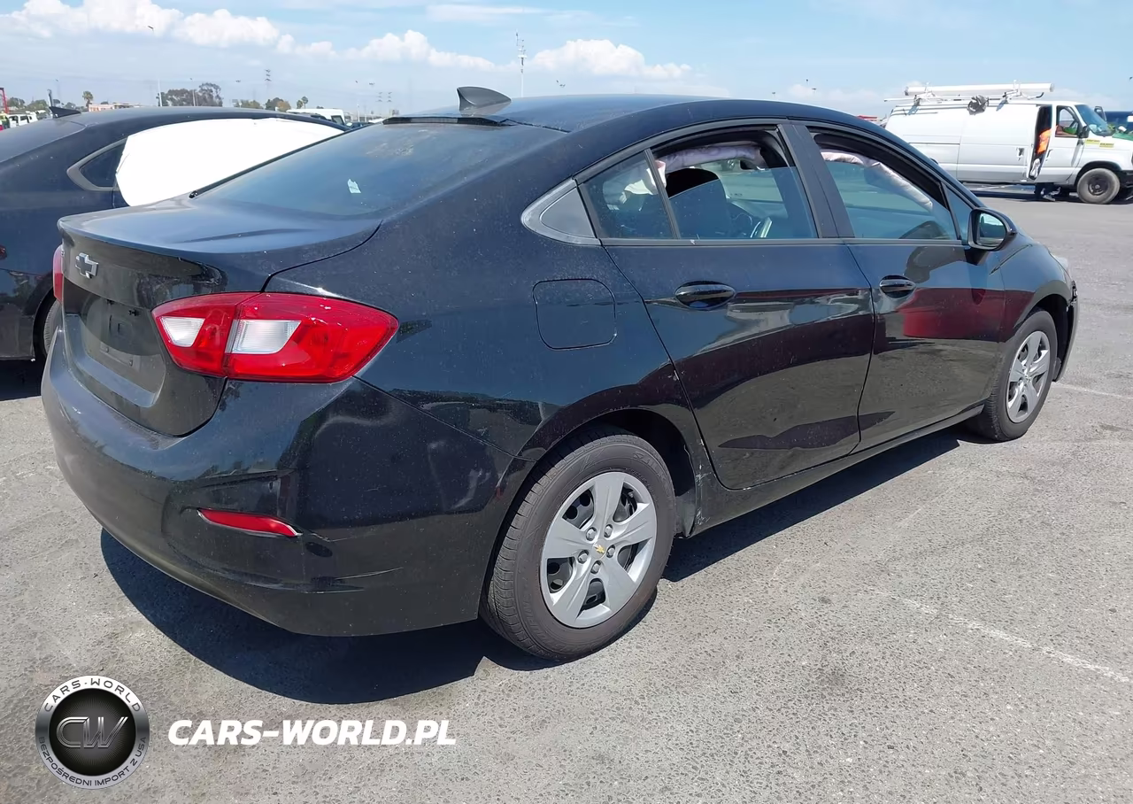 2018 Chevrolet Cruze Ls Auto VIN:1G1BC5SM1J7190180 - 4
