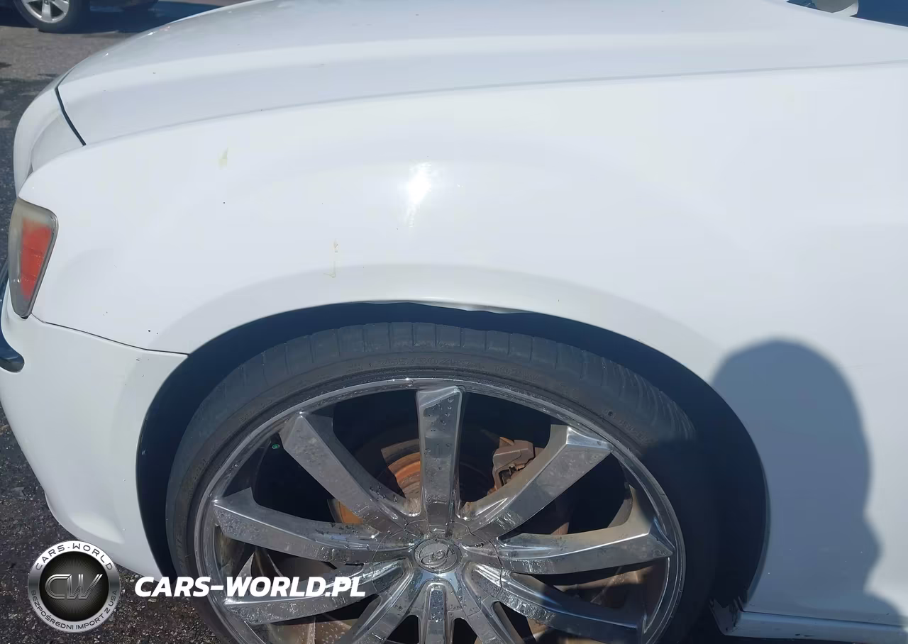 2014 Chrysler 300 VIN:2C3CCAAG3EH175758 - 6