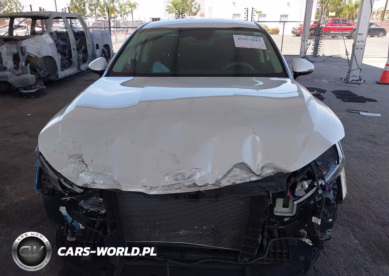2025 Kia K5 Lxs VIN:KNAG24J75S5269562 - 12