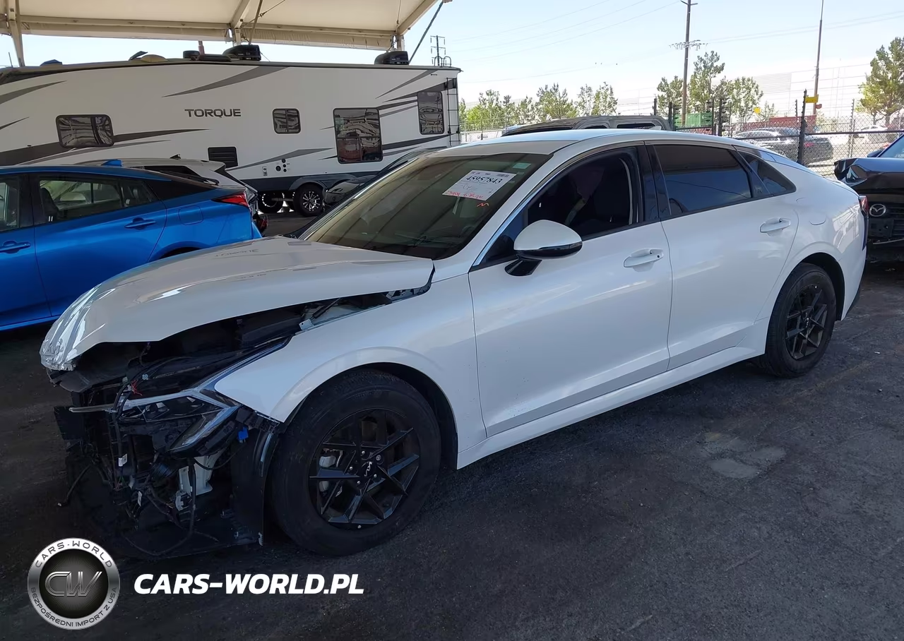 2025 Kia K5 Lxs VIN:KNAG24J75S5269562 - 2