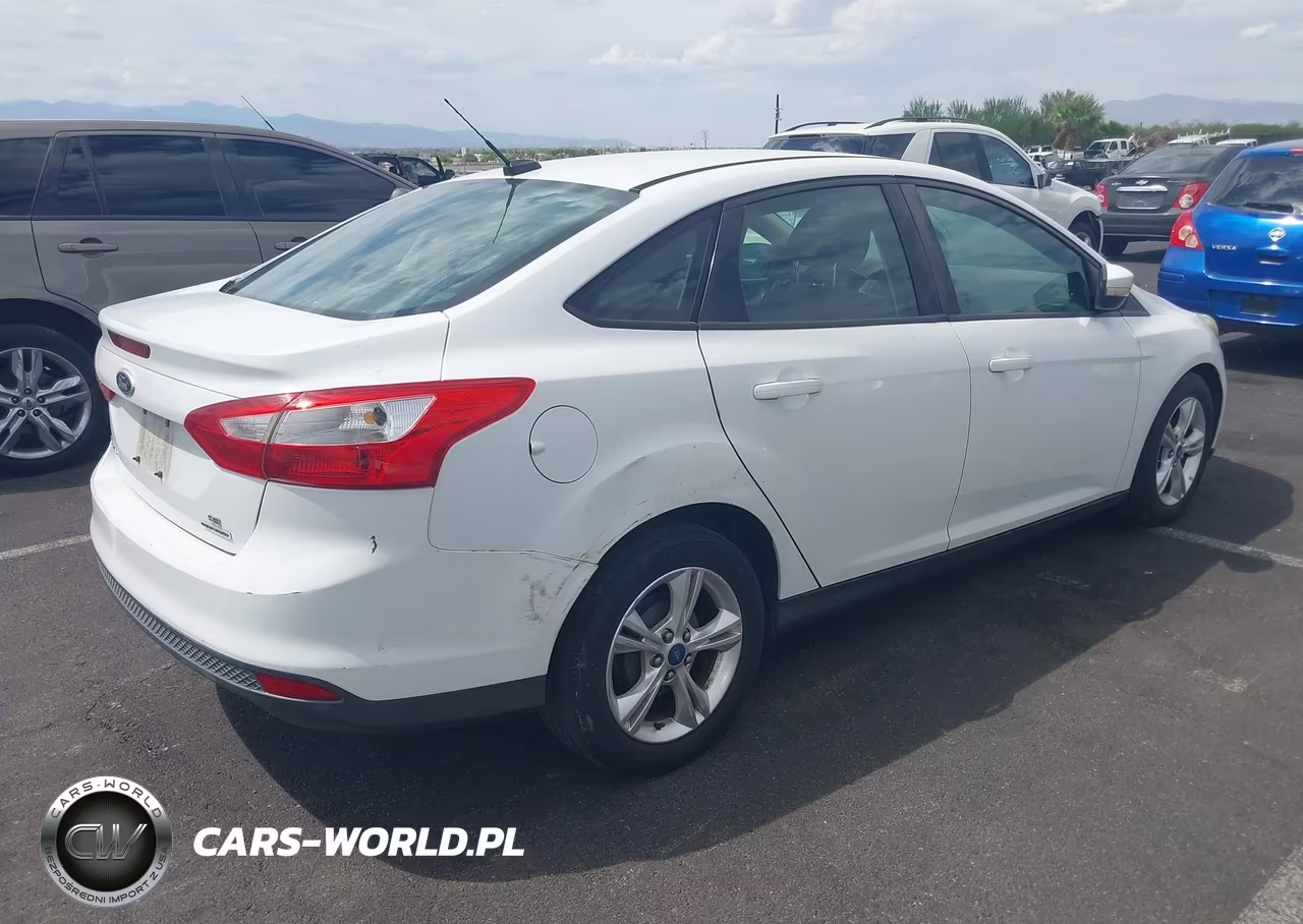 2013 Ford Focus Se VIN:1FADP3F25DL165091 - 4
