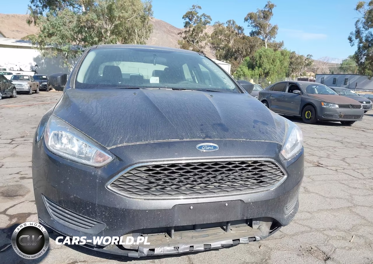 2017 Ford Focus S VIN:1FADP3E29HL236042 - 6