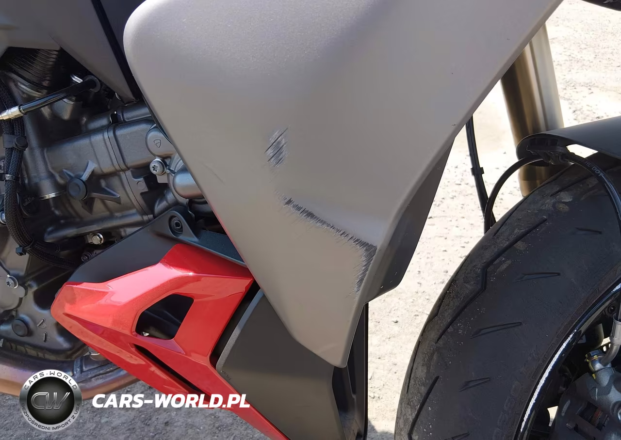 2026 Ducati Streetfighter V2-V2 S VIN:ZDMFAU8T7TB001821 - 16