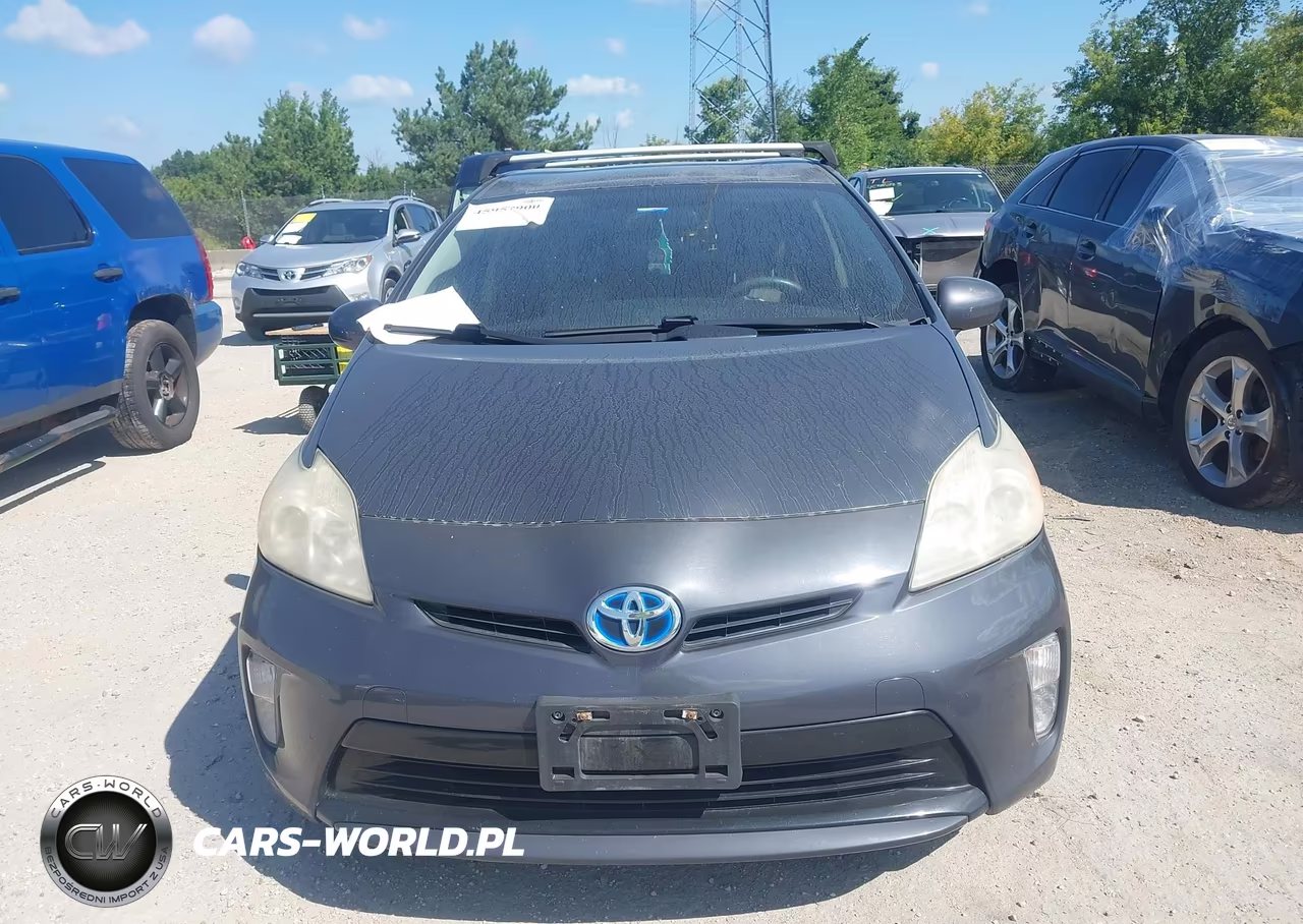 2013 Toyota Prius Two VIN:JTDKN3DU1D5597094 - 12