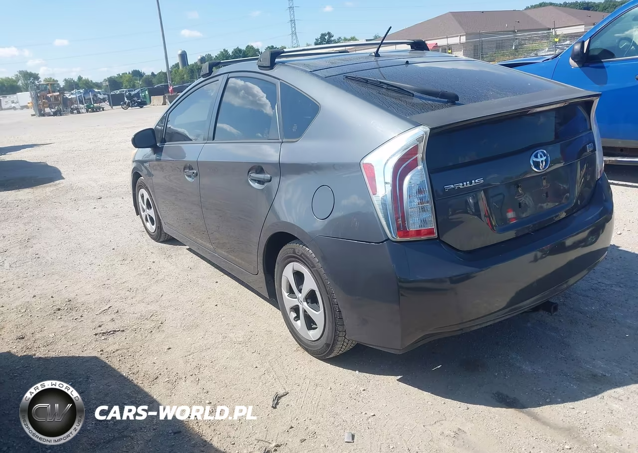 2013 Toyota Prius Two VIN:JTDKN3DU1D5597094 - 3